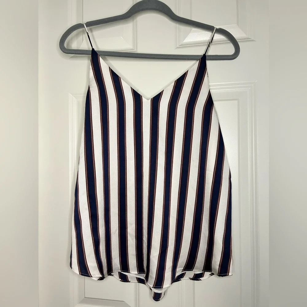 Express tank top, beautiful, preloved. Size M. - Picture 4 of 6
